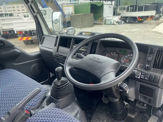 いすゞ エルフ 小型 平ボディ 2RG-NJR88A R5の中古トラック画像12