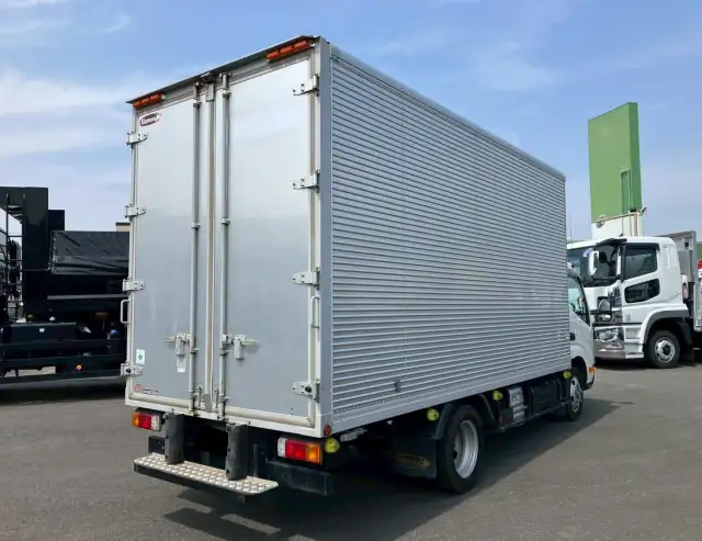 日野 デュトロ 小型 アルミバン 2RG-XZU655M R2の中古トラック画像3