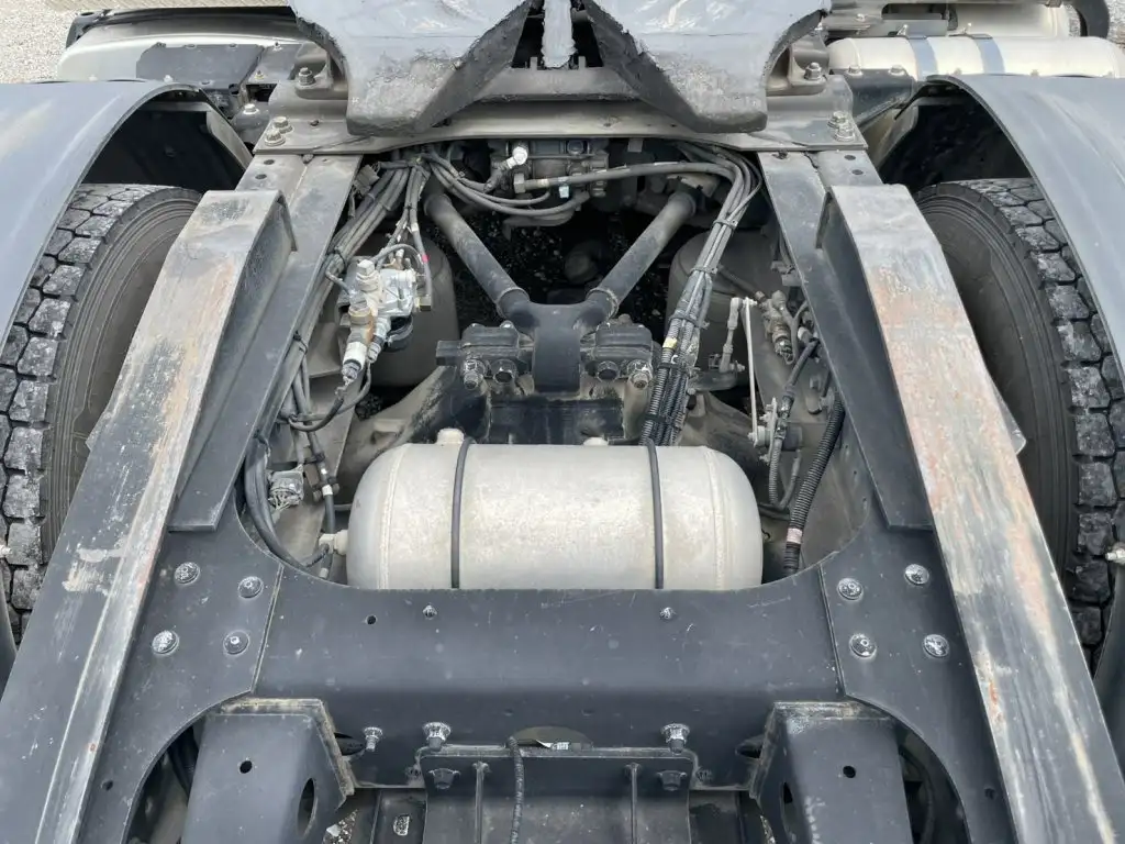 日野 プロフィア 大型 トラクター 1デフ エアサスの中古トラック画像18