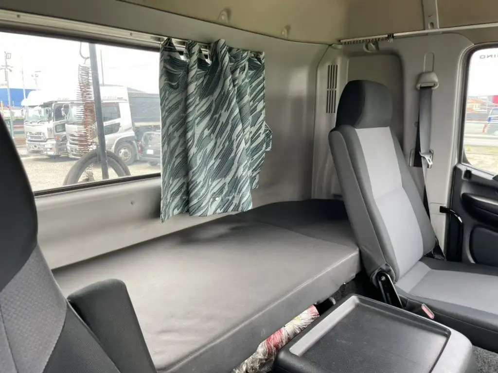 日野 プロフィア 大型 トラクター 1デフ エアサスの中古トラック画像11
