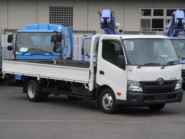トヨタ トヨエース 小型 平ボディ TPG-XZU722 H30の中古トラック画像2