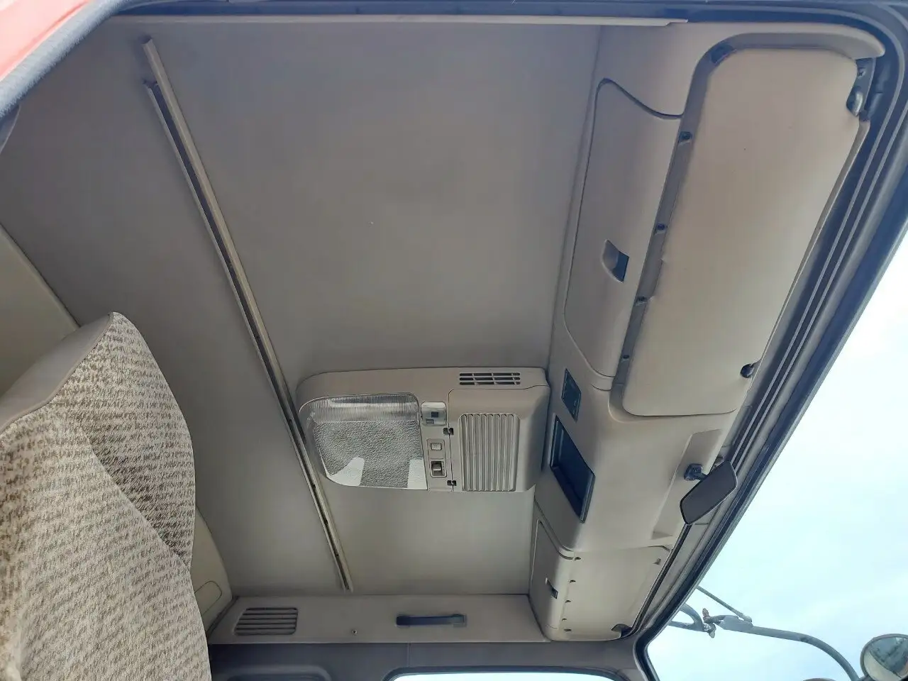 いすゞ フォワード 中型/増トン 車両重機運搬 ウインチ ベッドの中古トラック画像13