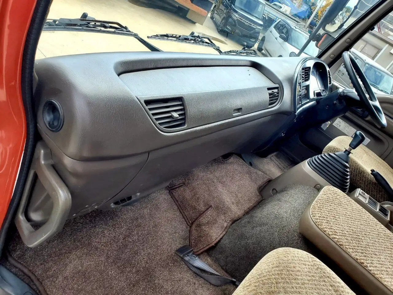 いすゞ フォワード 中型/増トン 車両重機運搬 ウインチ ベッドの中古トラック画像15