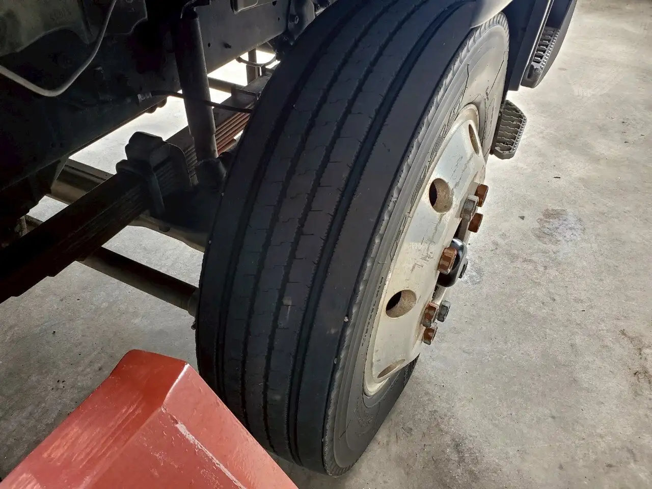 いすゞ フォワード 中型/増トン 車両重機運搬 ウインチ ベッドの中古トラック画像19