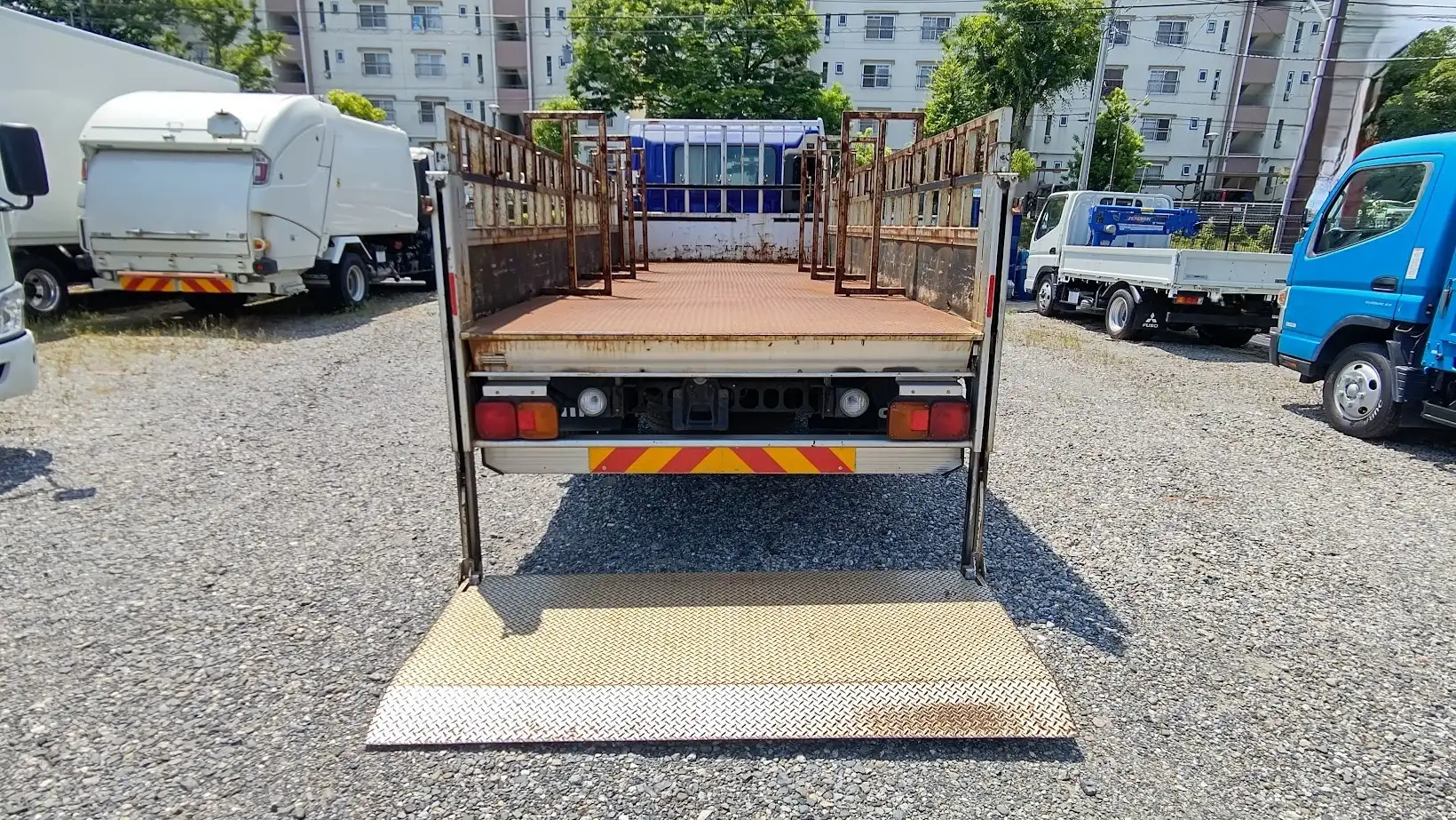 日野 レンジャー 中型/増トン 平ボディ パワーゲート 床鉄板の中古トラック画像7
