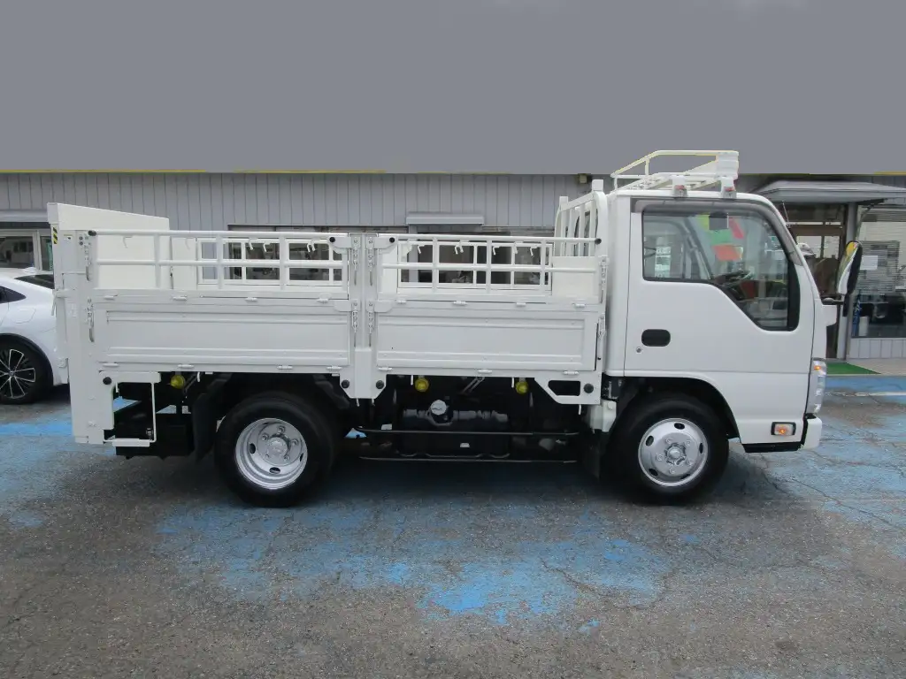 いすゞ エルフ 小型 平ボディ パワーゲート 床鉄板の中古トラック画像3