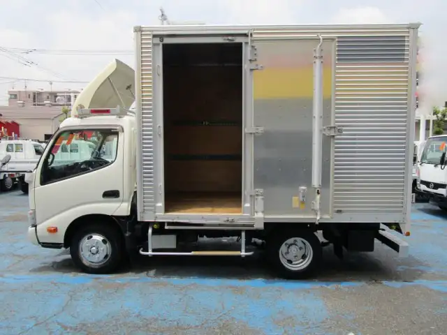 日野 デュトロ 小型 アルミバン サイドドア 2RG-XZU605Mの中古トラック画像4