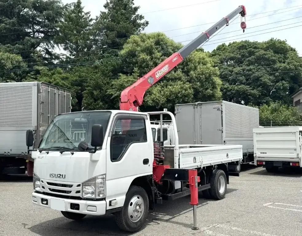 いすゞ エルフ 小型 クレーン付 4段 ラジコンの中古トラック画像1