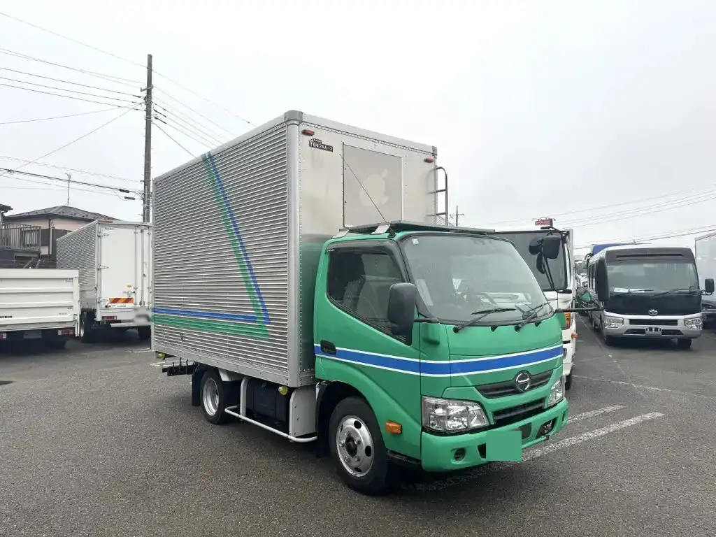 日野 デュトロ 小型 アルミバン 3枚観音 TKG-XZC605Mの中古トラック画像2