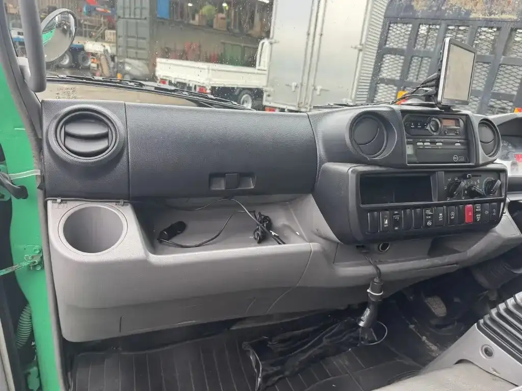 日野 デュトロ 小型 アルミバン 3枚観音 TKG-XZC605Mの中古トラック画像14