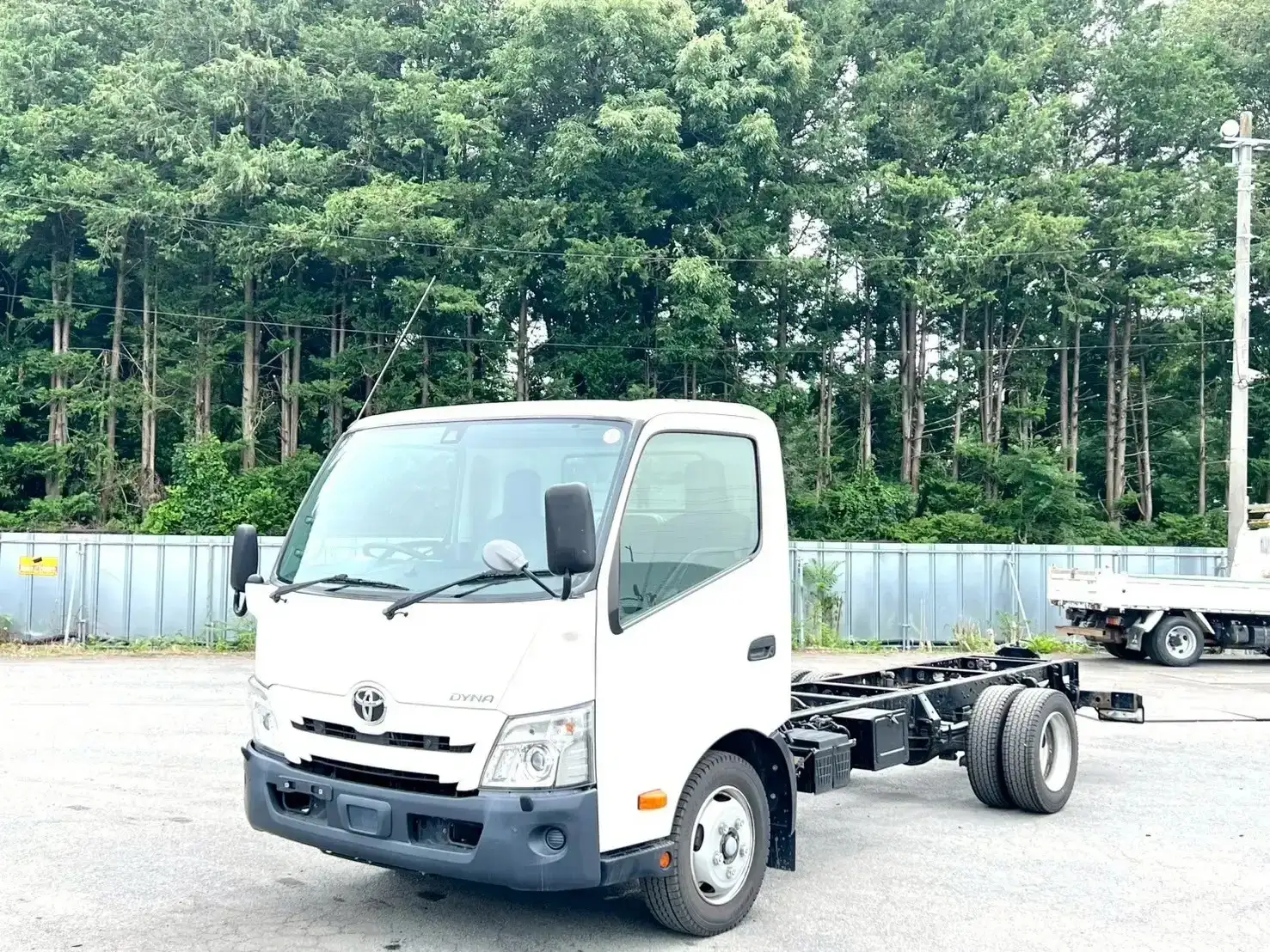 トヨタ ダイナ 小型 シャーシ 2RG-XZU710 H31/R1の中古トラック画像1