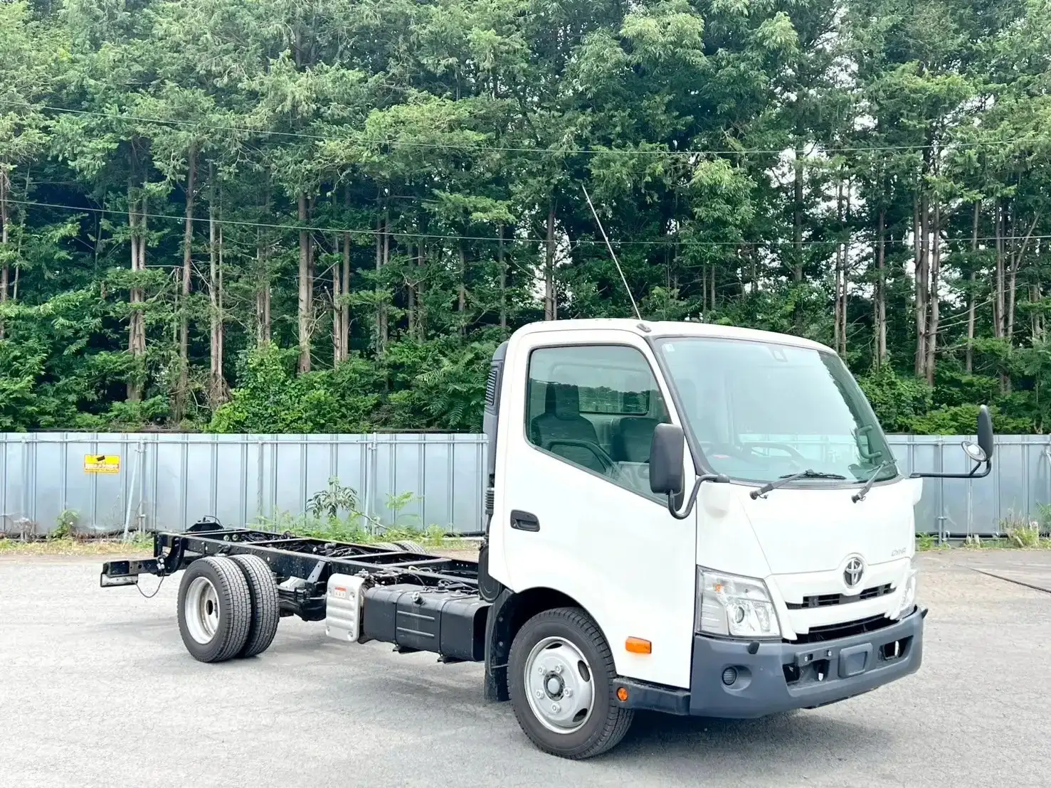トヨタ ダイナ 小型 シャーシ 2RG-XZU710 H31/R1の中古トラック画像2