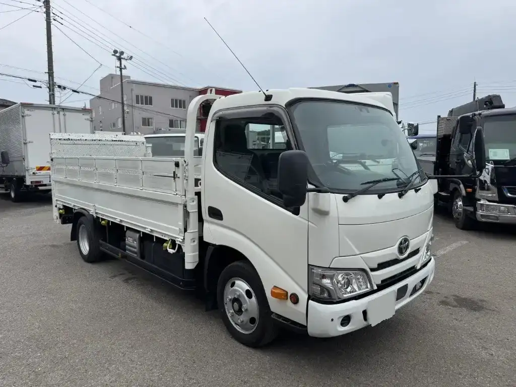 トヨタ ダイナ 小型 平ボディ パワーゲート 床鉄板の中古トラック画像2