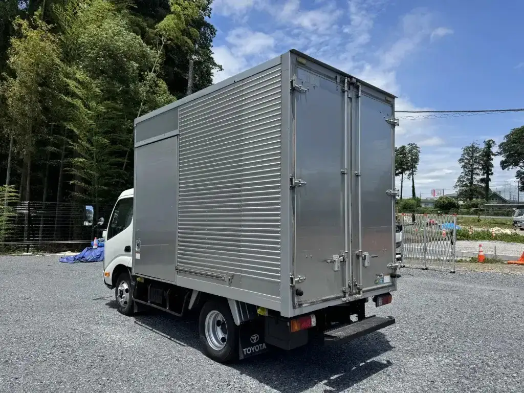 トヨタ ダイナ 小型 アルミバン サイドドア 2RG-XZC605の中古トラック画像4