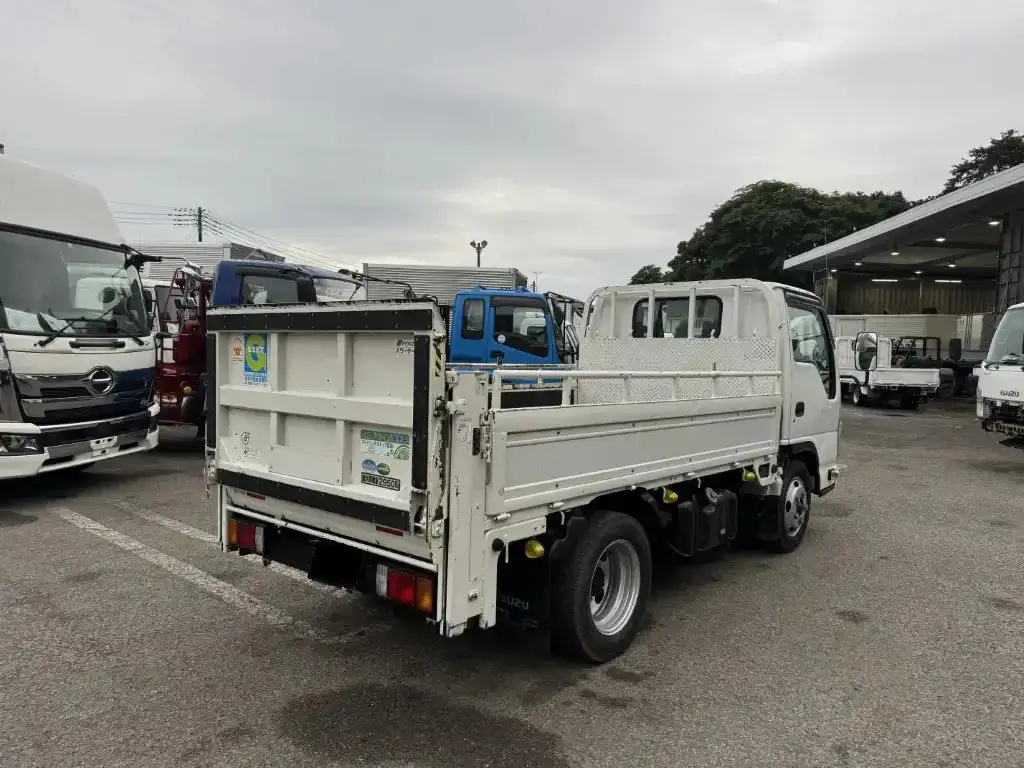 いすゞ エルフ 小型 平ボディ パワーゲート 床鉄板の中古トラック画像3
