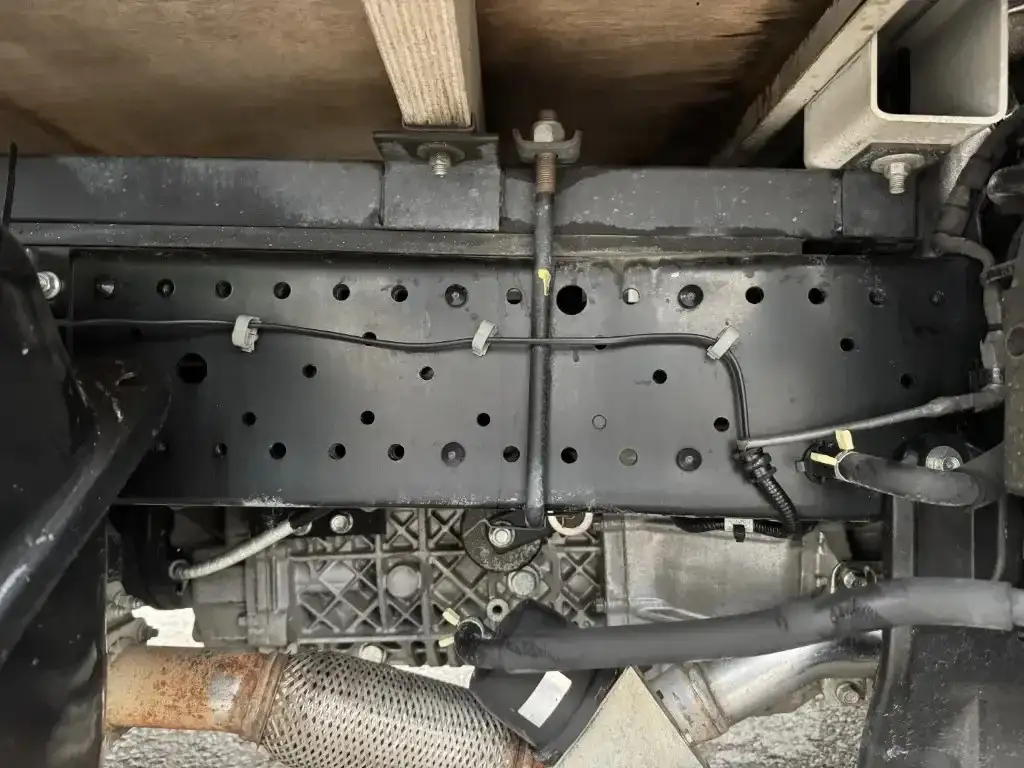 いすゞ エルフ 小型 平ボディ パワーゲート 床鉄板の中古トラック画像像17