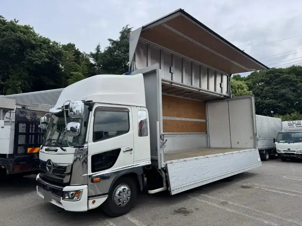 日野 レンジャー 中型/増トン ウイング ベッド 2PG-FD2ABAの中古トラック画像5