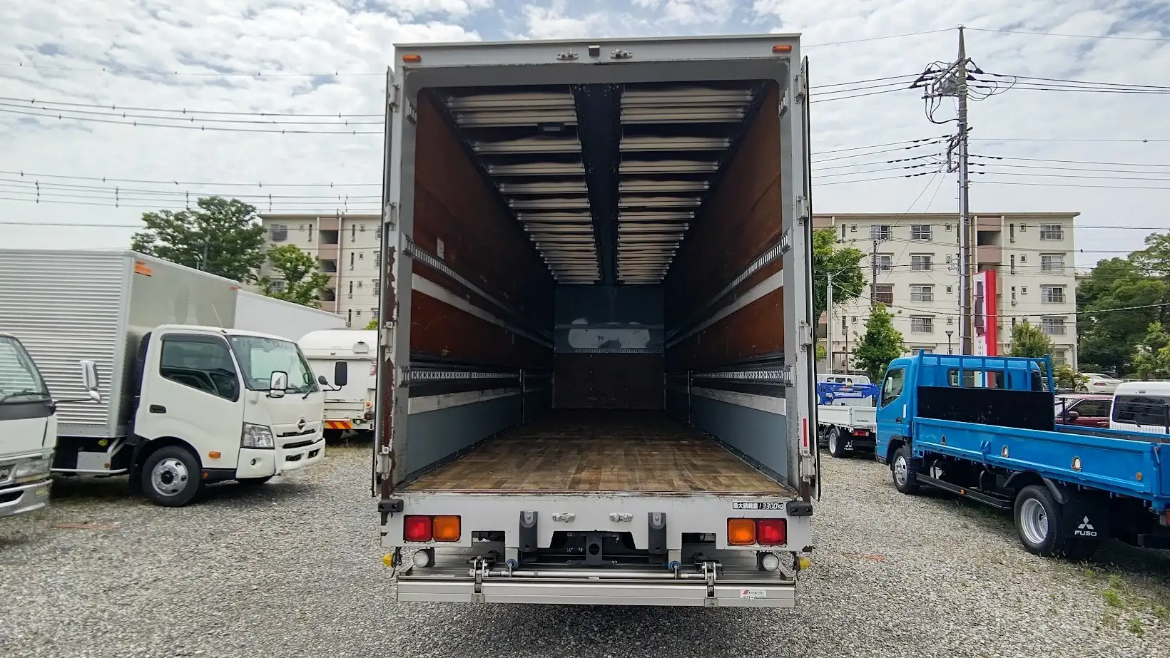 日産UD クオン 大型 ウイング パワーゲート エアサスの中古トラック画像5