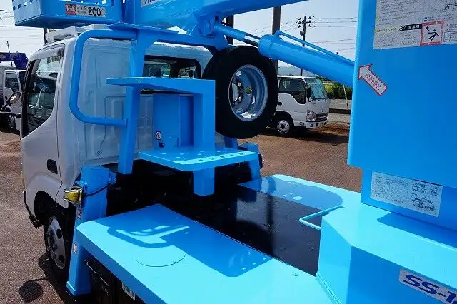 日野 デュトロ 小型 高所・建柱車 高所作業車 PB-XZU301Eの中古トラック画像6