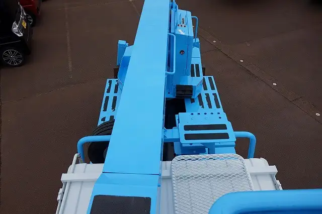 いすゞ エルフ 小型 高所・建柱車 高所作業車 KR-NKR81E3Nの中古トラック画像像17