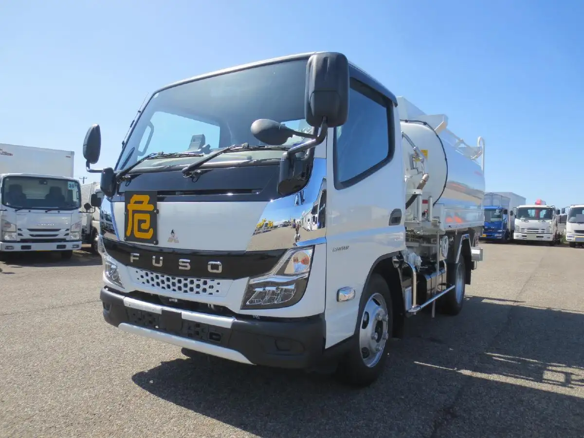 三菱 キャンター 小型 タンク車 ローリー 2RG-FGA50の中古トラック画像1