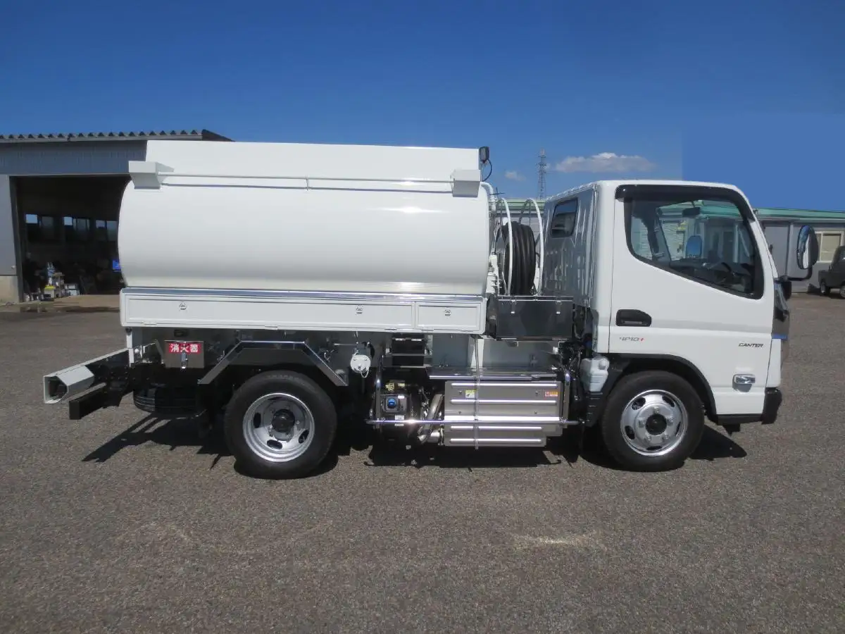 三菱 キャンター 小型 タンク車 ローリー 2RG-FGA50の中古トラック画像4