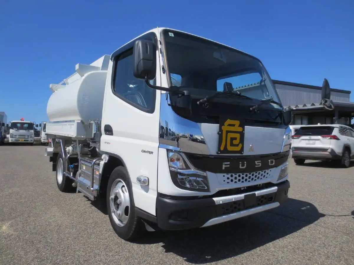 三菱 キャンター 小型 タンク車 ローリー 2RG-FGA50の中古トラック画像3