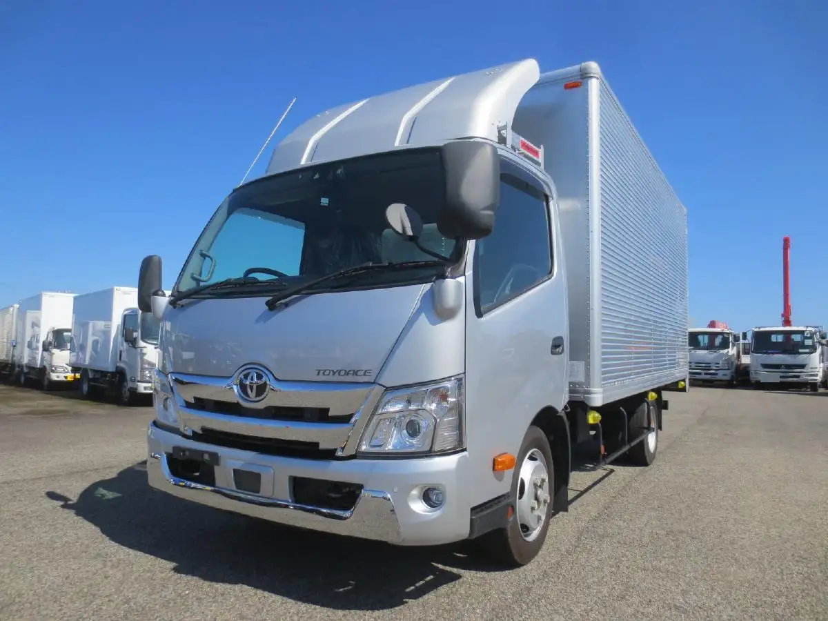 トヨタ トヨエース 小型 アルミバン 2RG-XZU710 R2の中古トラック画像1