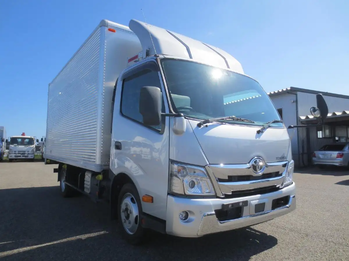 トヨタ トヨエース 小型 アルミバン 2RG-XZU710 R2の中古トラック画像3