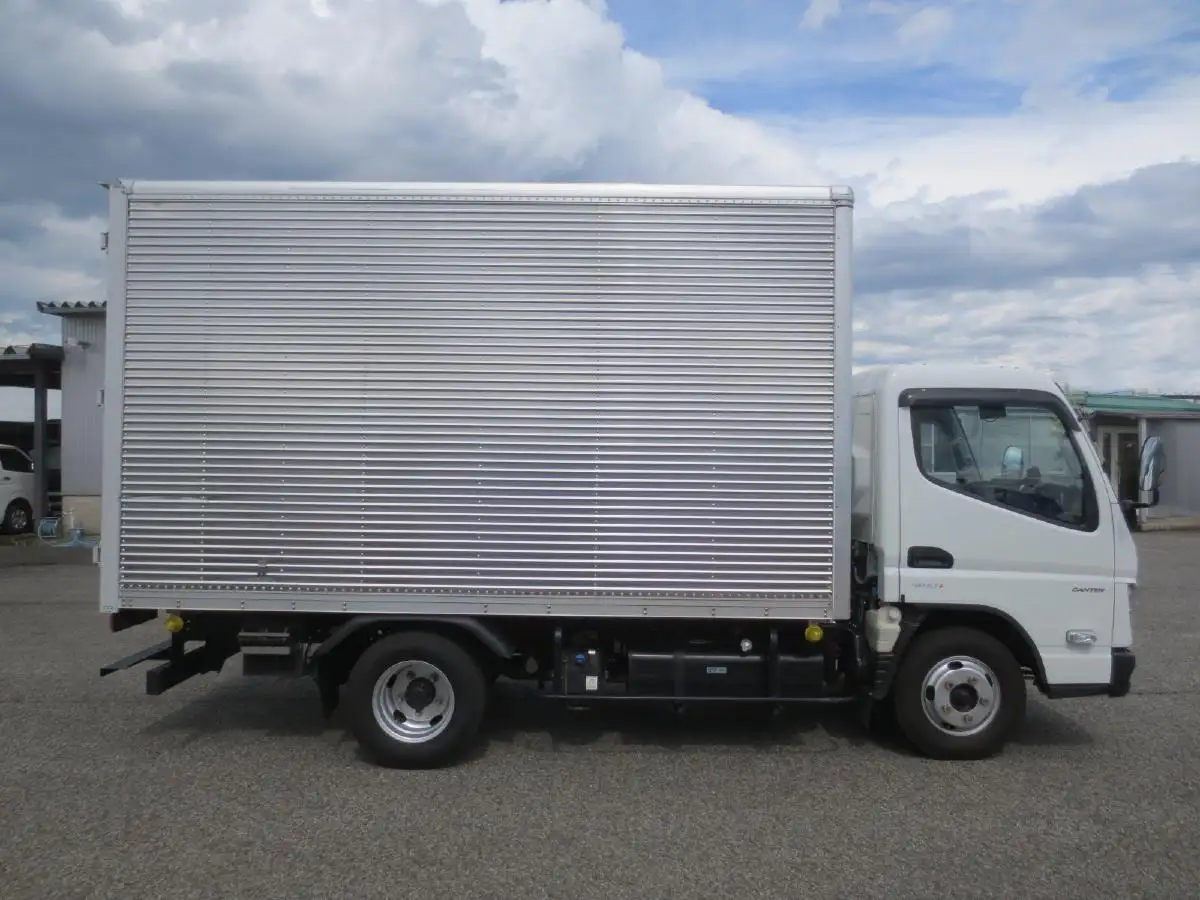 三菱 キャンター 小型 アルミバン 2RG-FEA20 R4の中古トラック画像4