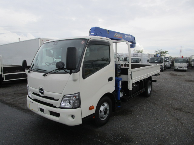 日野 デュトロ 小型 クレーン付 4段 ラジコン の中古トラック【車両No.167423】