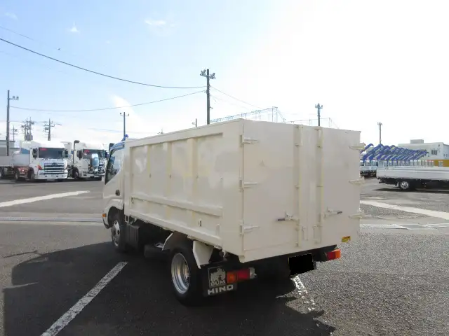 日野 デュトロ 小型 ダンプ 土砂禁 ステンレス張りの中古トラック画像5