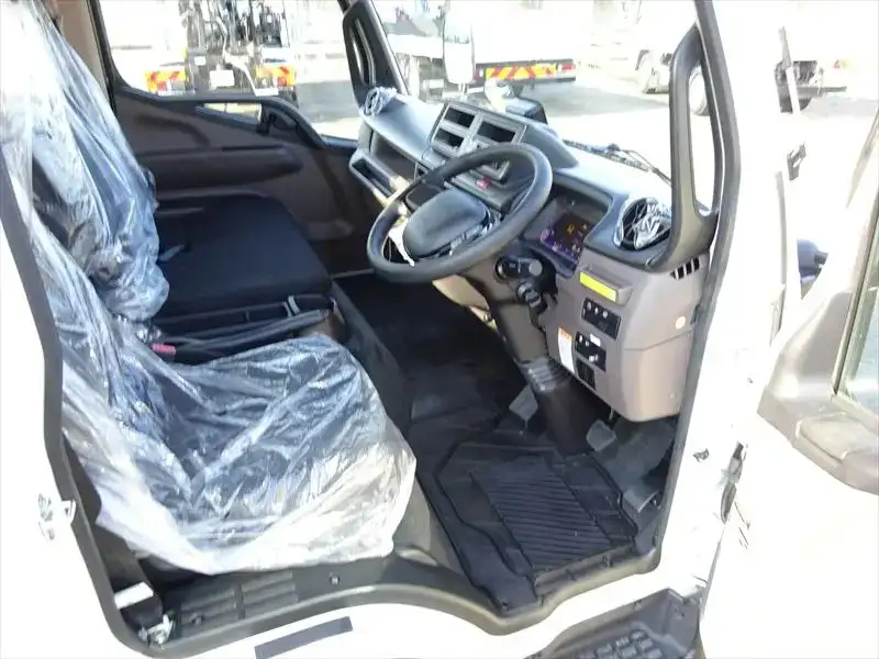 三菱 キャンター 小型 車両重機運搬 ラジコン ウインチの中古トラック画像11