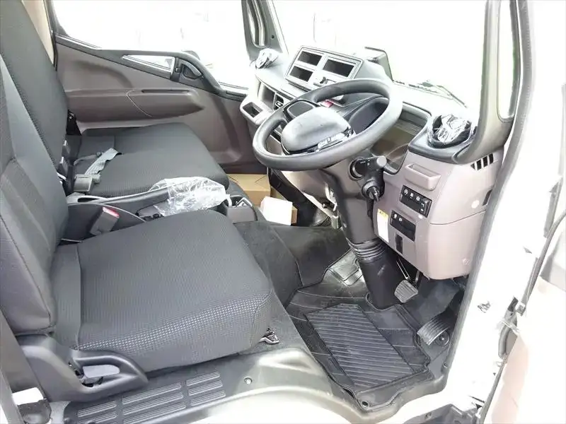 三菱 キャンター 小型 タンク車 ローリー 2RG-FGA50の中古トラック画像12