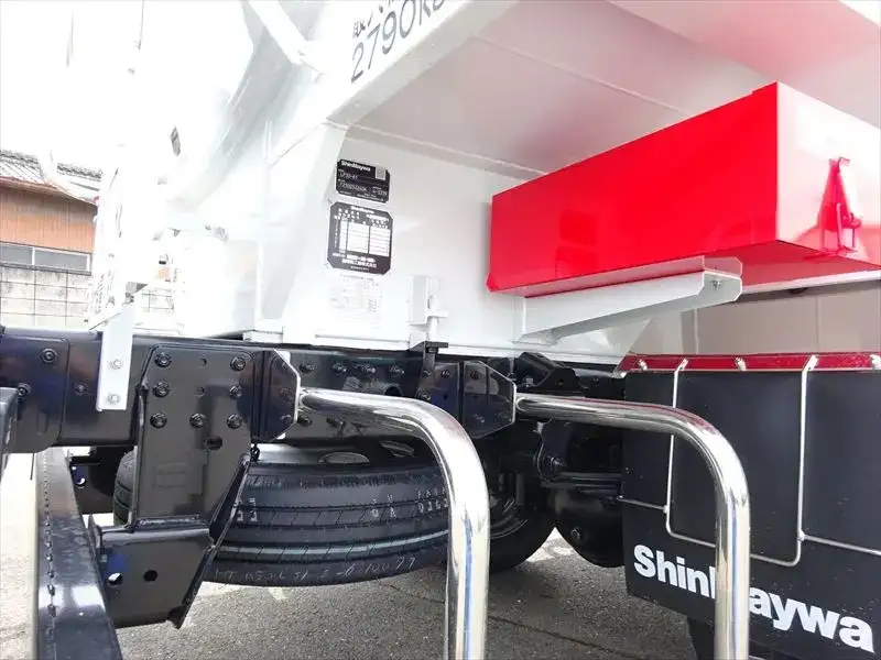 三菱 キャンター 小型 タンク車 ローリー 2RG-FGA50の中古トラック画像16