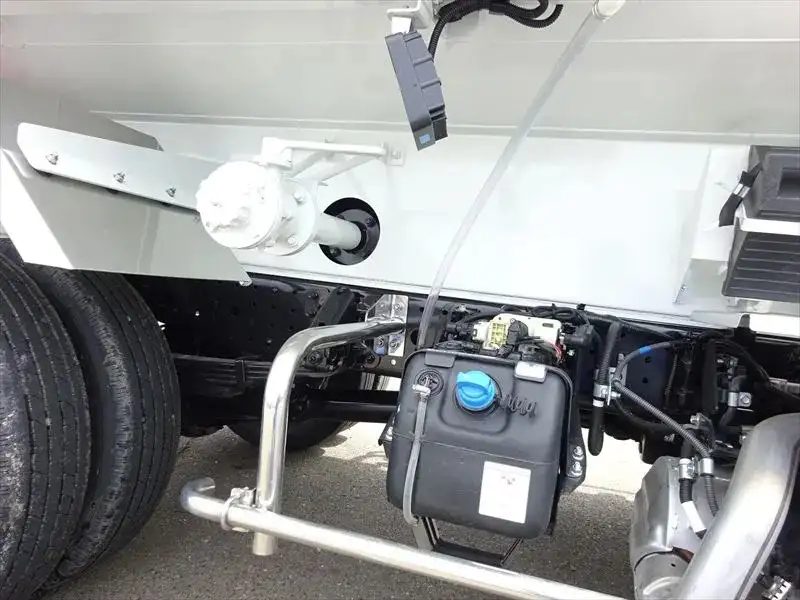 三菱 キャンター 小型 タンク車 ローリー 2RG-FGA50の中古トラック画像18