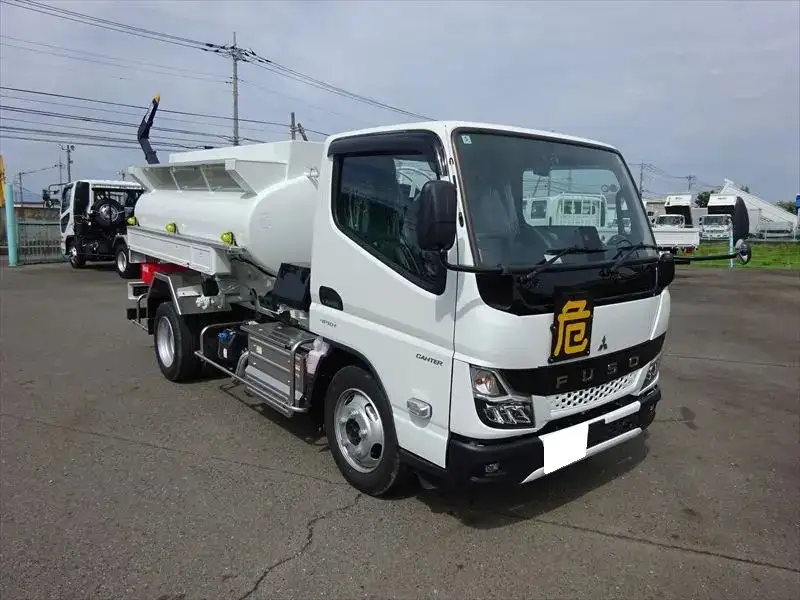 三菱 キャンター 小型 タンク車 ローリー 2RG-FGA50の中古トラック画像2