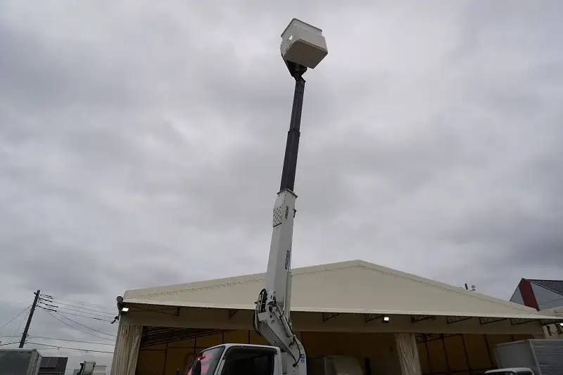 三菱 キャンター 小型 高所・建柱車 高所作業車 電工仕様の中古トラック画像4
