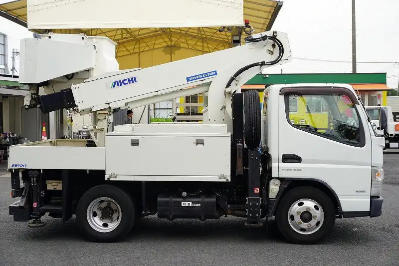 三菱 キャンター 小型 高所・建柱車 高所作業車 電工仕様の中古トラック画像2
