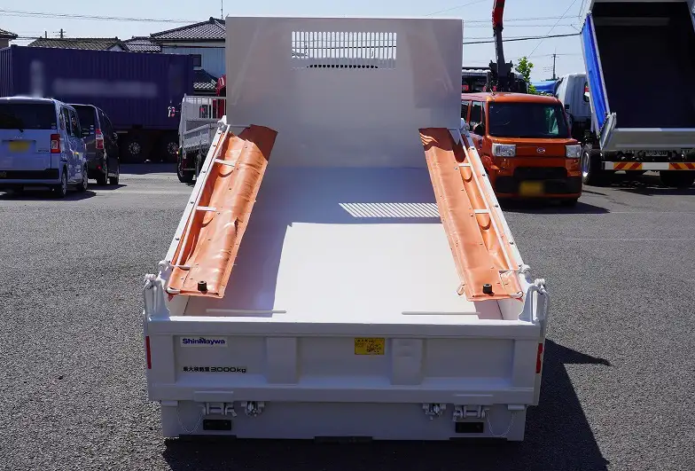 いすゞ エルフ 小型 ダンプ ローダー 強化の中古トラック画像6