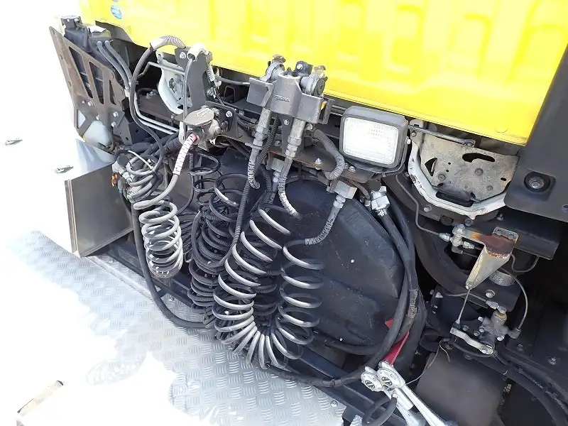 いすゞ ギガ 大型 トラクター ハイルーフ 1デフの中古トラック画像12