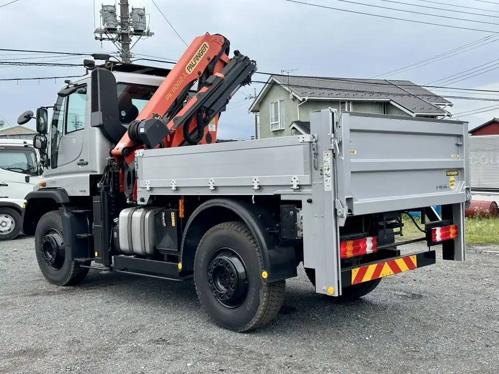 輸入車・その他 輸入車その他 小型 クレーン付 ヒアブ パワーゲートの中古トラック画像3