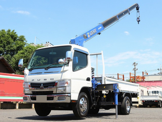 三菱 キャンター 小型 クレーン付 3段 ラジコン の中古トラック【車両No.155558】