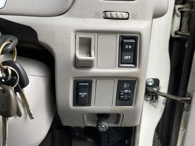 トヨタ トヨエース 小型 平ボディ 床鉄板 BDG-XZU368の中古トラック画像12