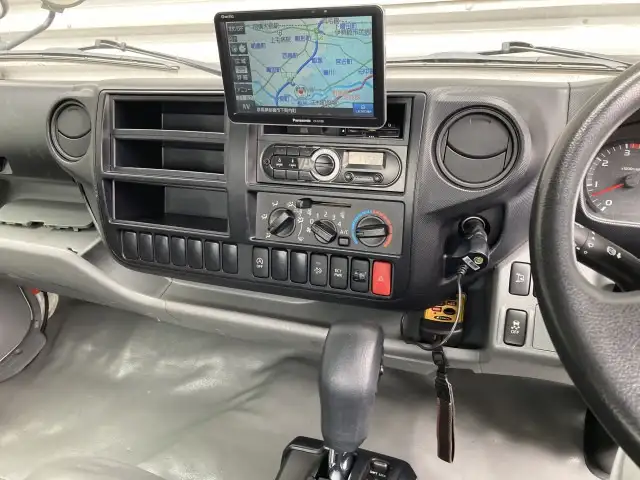 トヨタ ダイナ 小型 平ボディ パワーゲート TPG-XZU712の中古トラック画像11