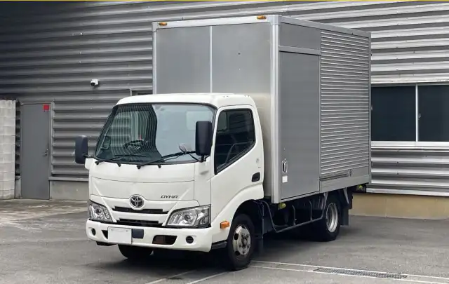 トヨタ ダイナ 小型 アルミバン サイドドア 2RG-XZC605の中古トラック画像1