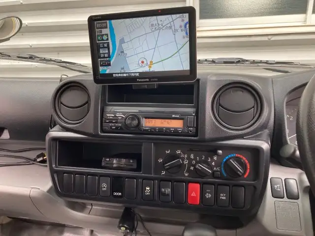 トヨタ ダイナ 小型 アルミバン サイドドア 2RG-XZC605の中古トラック画像11
