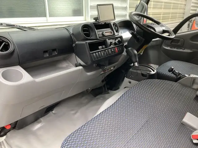 トヨタ ダイナ 小型 アルミバン サイドドア 2RG-XZC605の中古トラック画像9