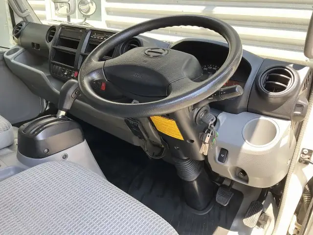 日野 デュトロ 小型 アルミバン パワーゲート TKG-XZU710Mの中古トラック画像11