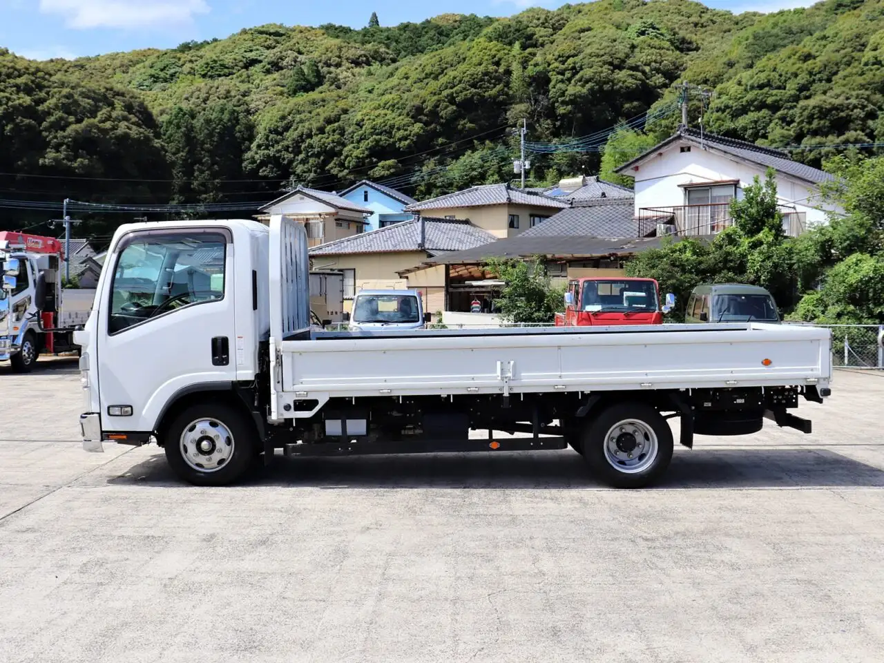 いすゞ エルフ 小型 平ボディ 2RG-NPR88AR R4の中古トラック画像5